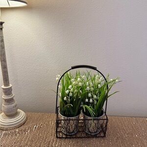 🌸Lilly-of-the-Valley Floral Accent Basket💚